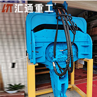 挖掘機(jī)打樁機(jī)械臂振動(dòng)錘有幾種規(guī)格？