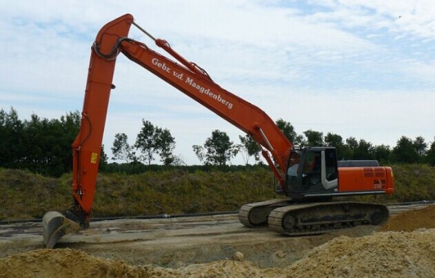 挖機(jī)加長(zhǎng)臂廠家、挖掘機(jī)加長(zhǎng)臂定做、挖掘機(jī)加長(zhǎng)臂改裝