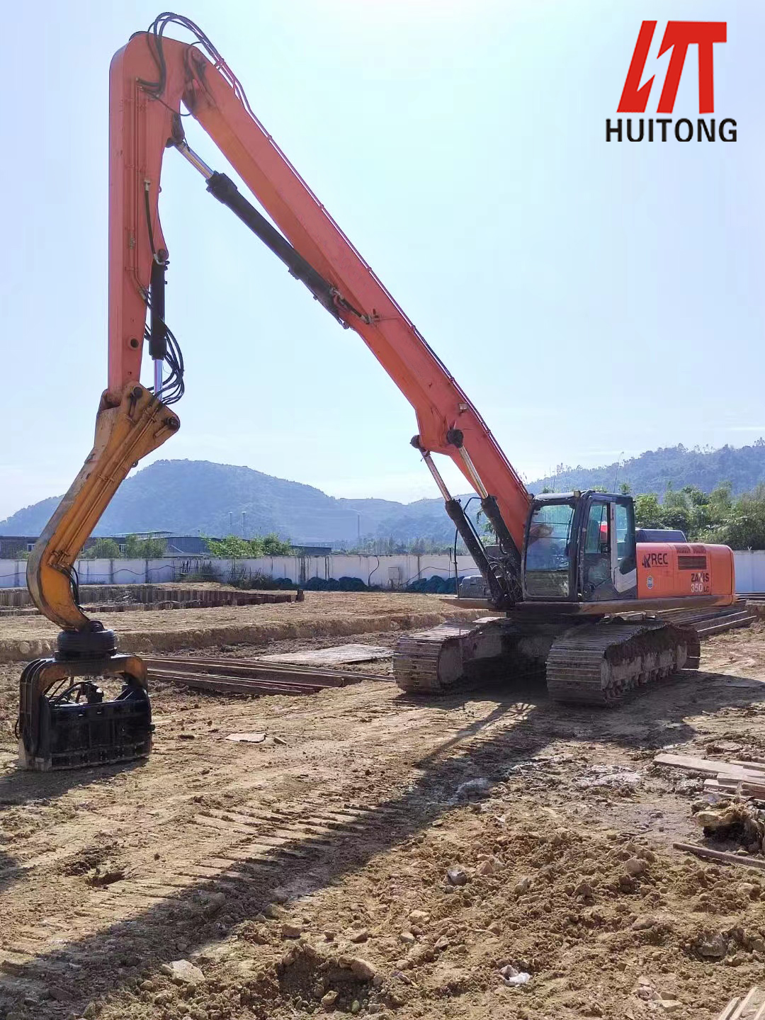 挖掘機加長臂.jpg
